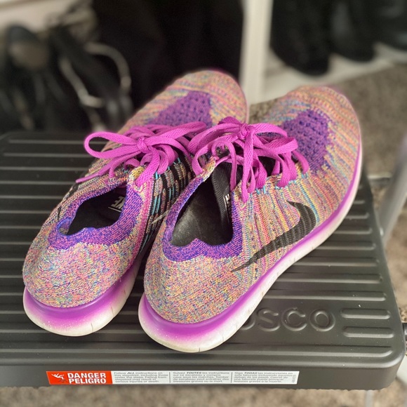 Nike Purple Flyknit Trainers - Picture 3 of 4